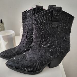 NEW Rhinestone Bling Cowgirl Booties {Black}